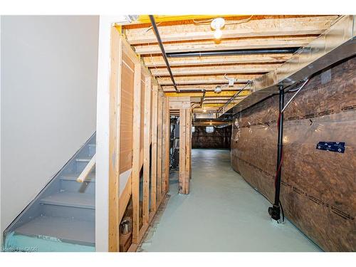 22 Oaktree Drive, Caledonia, ON - Indoor Photo Showing Basement