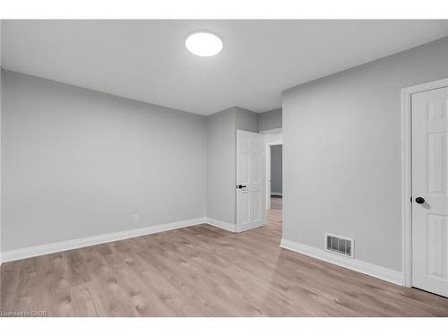 20 West 4Th Street, Hamilton, ON - Indoor Photo Showing Other Room