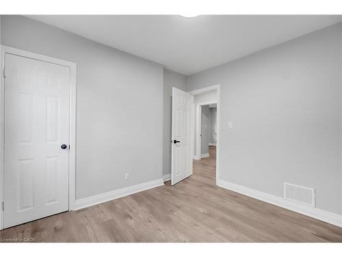 20 West 4Th Street, Hamilton, ON - Indoor Photo Showing Other Room