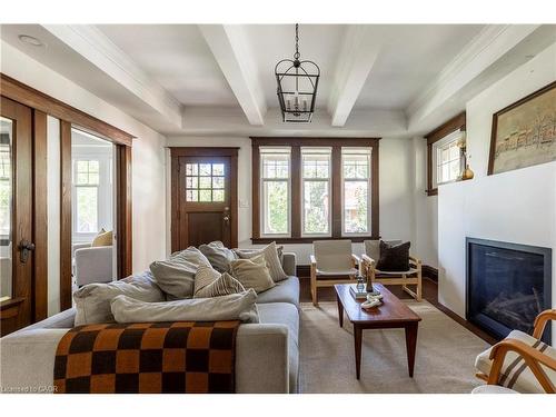 27 Cliff Avenue, Hamilton, ON - Indoor Photo Showing Living Room With Fireplace