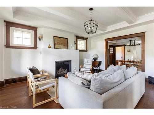 27 Cliff Avenue, Hamilton, ON - Indoor Photo Showing Living Room With Fireplace