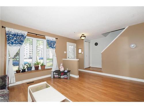 10 Balfour Crescent, Kitchener, ON - Indoor