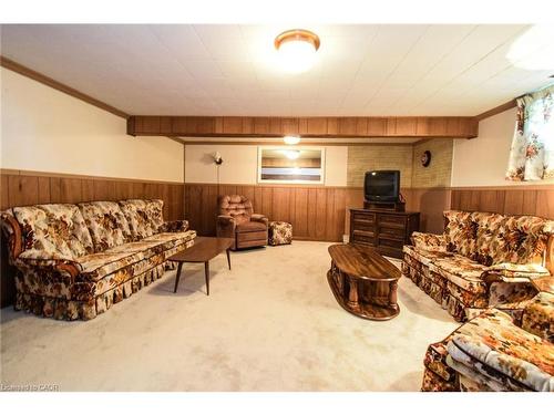 725 Cross Street W, Dunnville, ON - Indoor