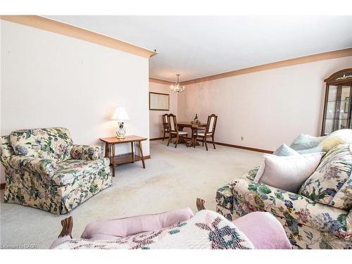 725 Cross Street W, Dunnville, ON - Indoor