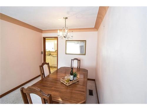 725 Cross Street W, Dunnville, ON - Indoor Photo Showing Dining Room