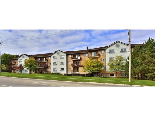 206-345 Briarmeadow Drive  Kitchener, ON N2A 4J6