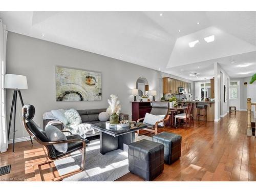 151 Reiber Court, Waterloo, ON - Indoor Photo Showing Living Room