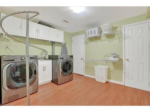 151 Reiber Court, Waterloo, ON - Indoor Photo Showing Laundry Room