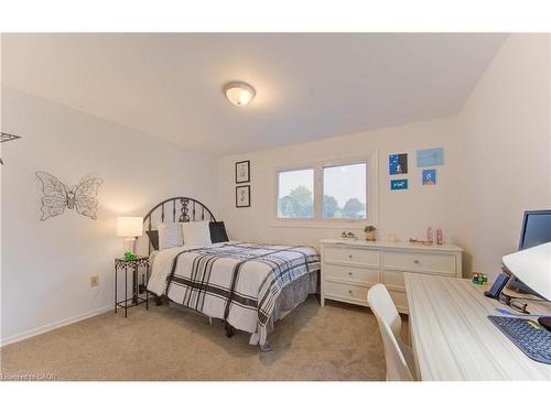 298 Creighton Court, Waterloo, ON - Indoor Photo Showing Bedroom