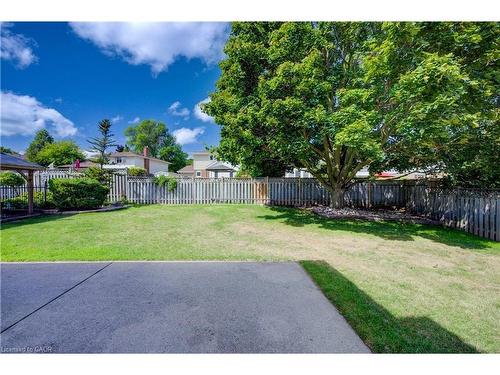 298 Creighton Court, Waterloo, ON - Outdoor With Backyard