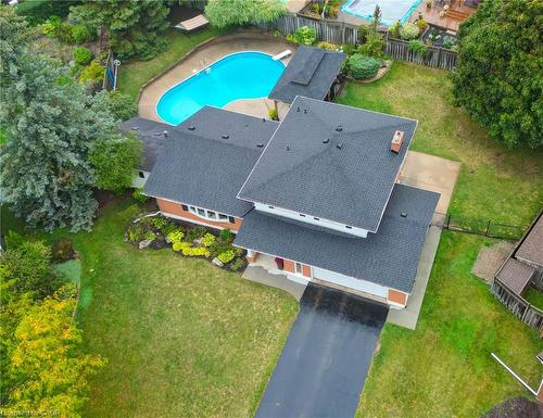 298 Creighton Court, Waterloo, ON - Outdoor With In Ground Pool