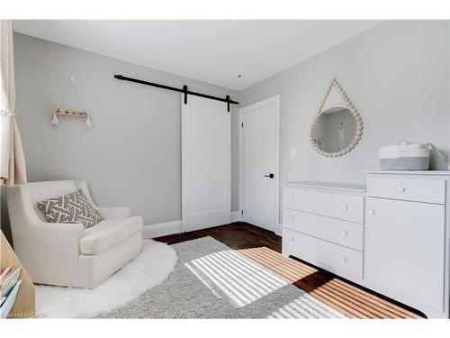 296 Kent Crescent, Burlington, ON - Indoor