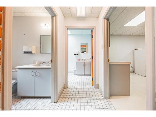 120 Catharine Street S, Hamilton, ON 