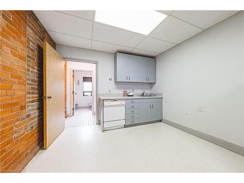 120 Catharine Street S, Hamilton, ON 