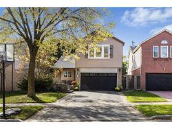 1122 Glenridge Drive  Oakville, ON L6M 2K7