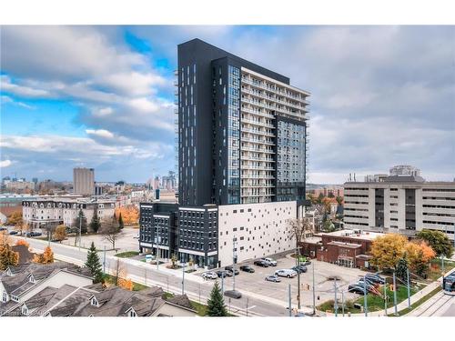 1612-181 King Street S Waterloo, ON N2J 0E7