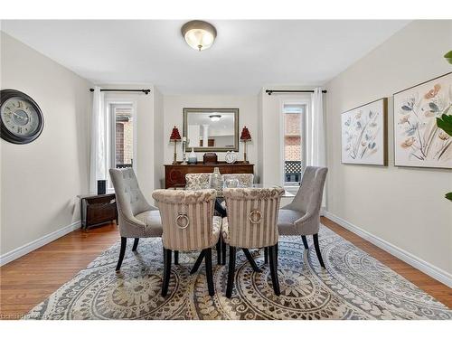 133 Eringate Drive, Stoney Creek, ON - Indoor Photo Showing Dining Room