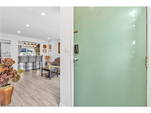 117 Graystone Crescent, Welland, ON - Indoor