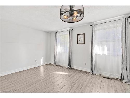 117 Graystone Crescent, Welland, ON - Indoor Photo Showing Other Room