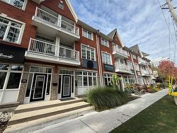 390 Martha Street  Burlington, ON L7R 0A5