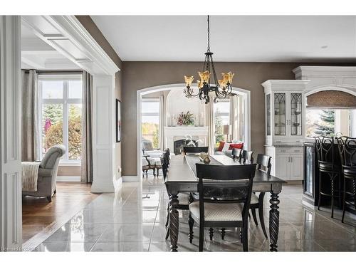 95 Old Ruby Lane, Puslinch, ON - Indoor Photo Showing Dining Room
