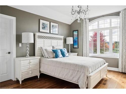 95 Old Ruby Lane, Puslinch, ON - Indoor Photo Showing Bedroom