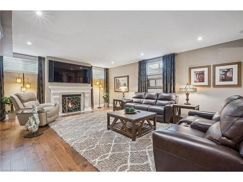 95 Old Ruby Lane, Puslinch, ON - Indoor Photo Showing Living Room With Fireplace