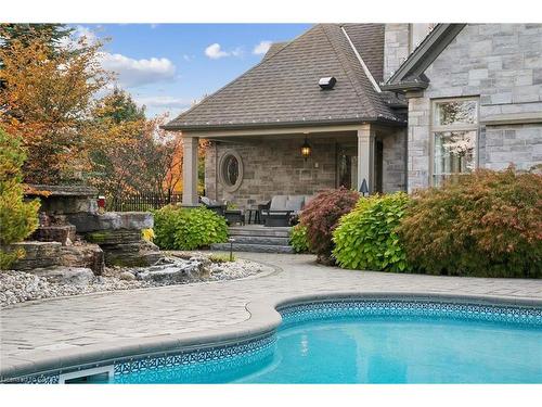 95 Old Ruby Lane, Puslinch, ON - Outdoor With In Ground Pool