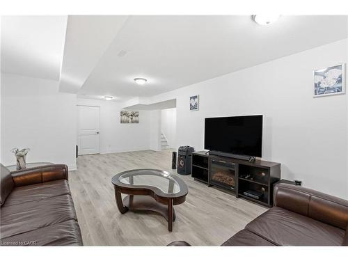 4 Ellis Avenue, St. Catharines, ON - Indoor