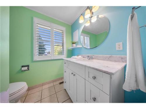 54 Pathfinder Crescent, Kitchener, ON - Indoor Photo Showing Bathroom