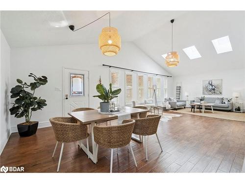 211 Rosedale Avenue, Hamilton, ON - Indoor