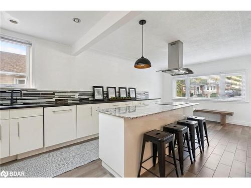 211 Rosedale Avenue, Hamilton, ON - Indoor