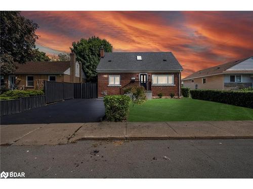 211 Rosedale Avenue, Hamilton, ON - Outdoor