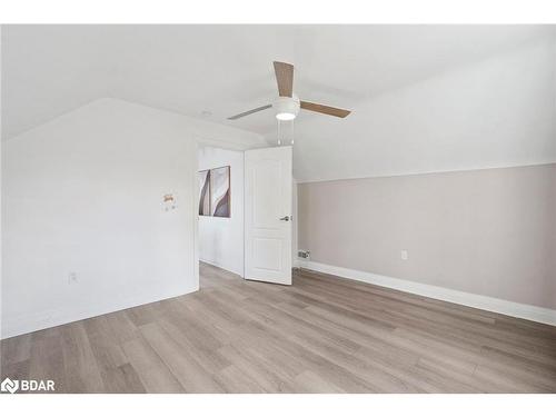 211 Rosedale Avenue, Hamilton, ON - Indoor Photo Showing Other Room