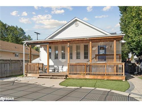 211 Rosedale Avenue, Hamilton, ON - Outdoor With Deck Patio Veranda