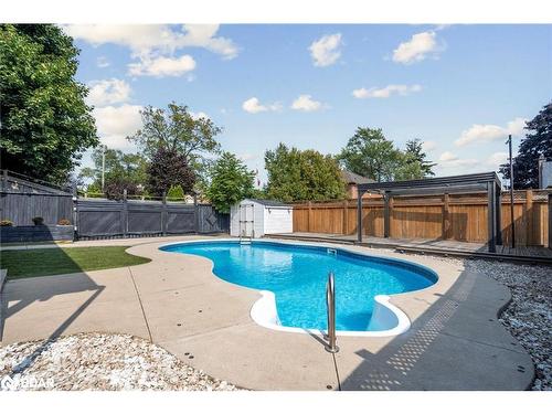 211 Rosedale Avenue, Hamilton, ON - Outdoor With In Ground Pool With Backyard