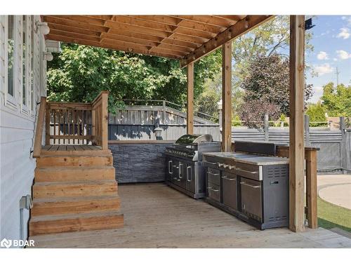 211 Rosedale Avenue, Hamilton, ON - Outdoor With Deck Patio Veranda With Exterior