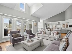 3-3230 New Street  Burlington, ON L7N 1M8