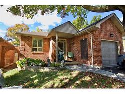 42 Greentrail Drive  Hamilton, ON L0R 1W0