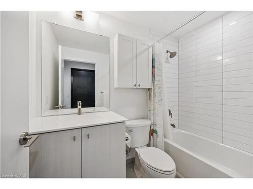 909-15 Wellington Street S, Kitchener, ON - Indoor Photo Showing Laundry Room