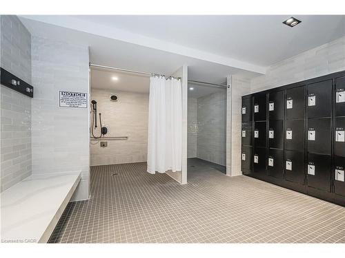 909-15 Wellington Street S, Kitchener, ON - Indoor Photo Showing Other Room