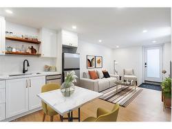 4-113 Catharine Street N Hamilton, ON L8R 1J5