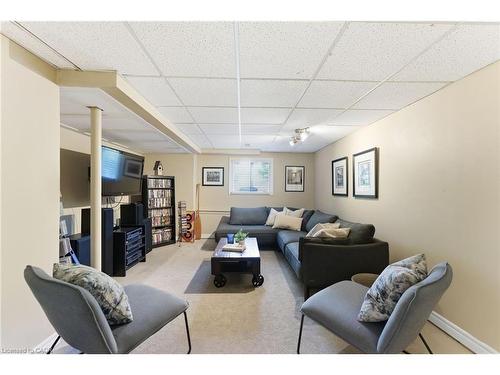 2163 Winding Way, Burlington, ON - Indoor