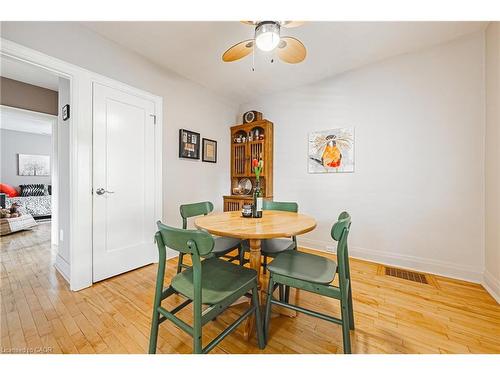 31 Buchanan Street, Hamilton, ON - Indoor Photo Showing Dining Room