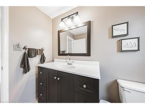 31 Buchanan Street, Hamilton, ON - Indoor Photo Showing Bathroom