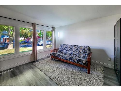 14 Ronaldshay Avenue, Hamilton, ON - Indoor Photo Showing Bedroom