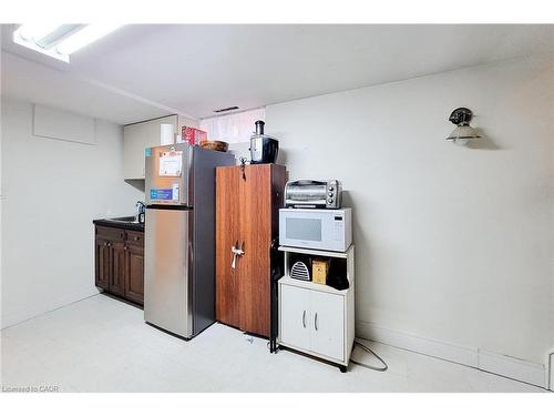 14 Ronaldshay Avenue, Hamilton, ON - Indoor