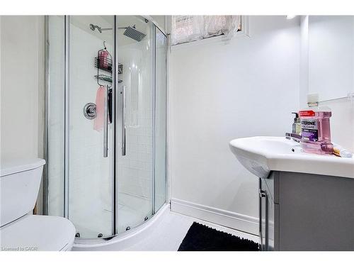 14 Ronaldshay Avenue, Hamilton, ON - Indoor Photo Showing Bathroom