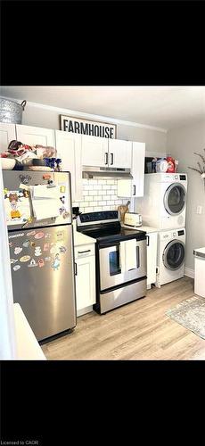 2-298 Emerald Street N, Hamilton, ON - Indoor Photo Showing Kitchen