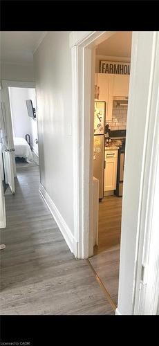 2-298 Emerald Street N, Hamilton, ON - Indoor